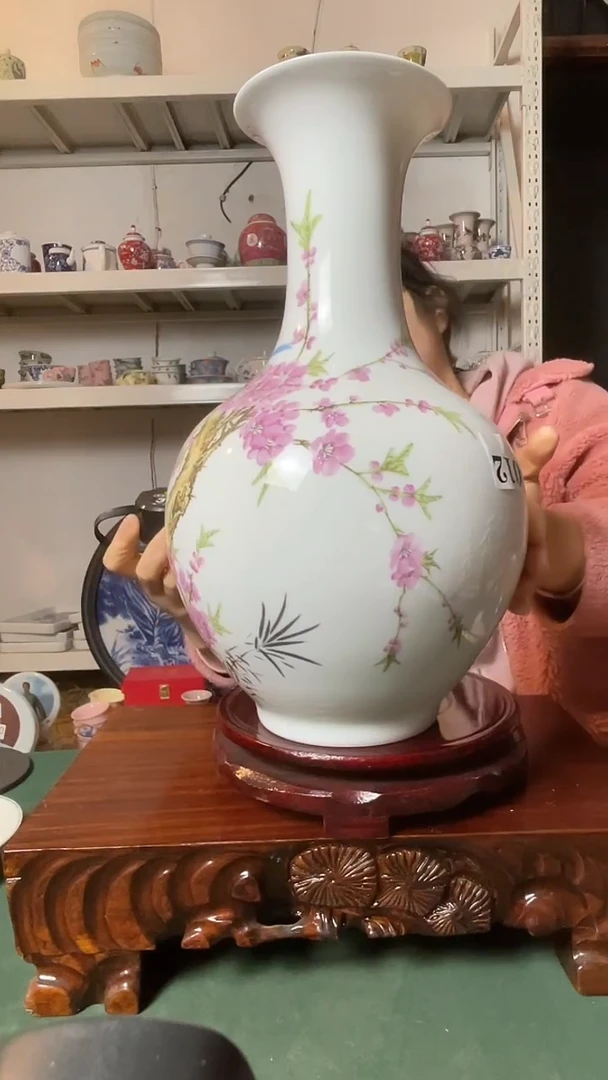 景德镇陶瓷000100