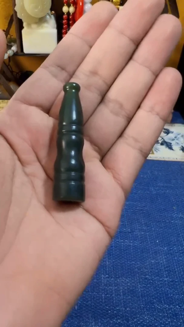 和田玉未镶嵌挂件和田 烟嘴(飞铃文玩)