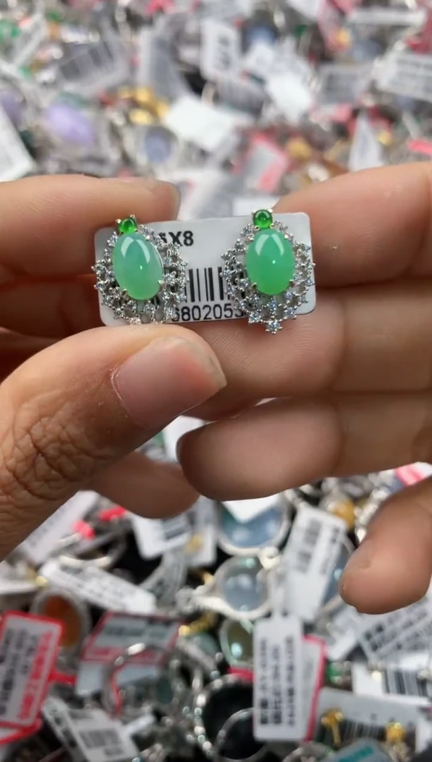 银S925镶嵌戒指翡翠777           3