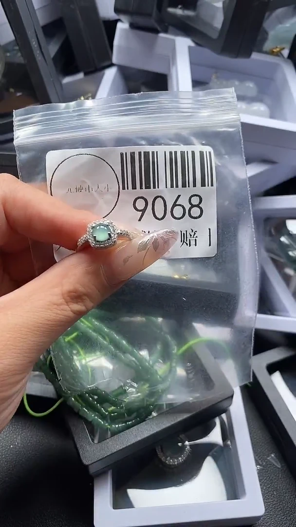 吊坠(不含链)未镶嵌翡翠9068