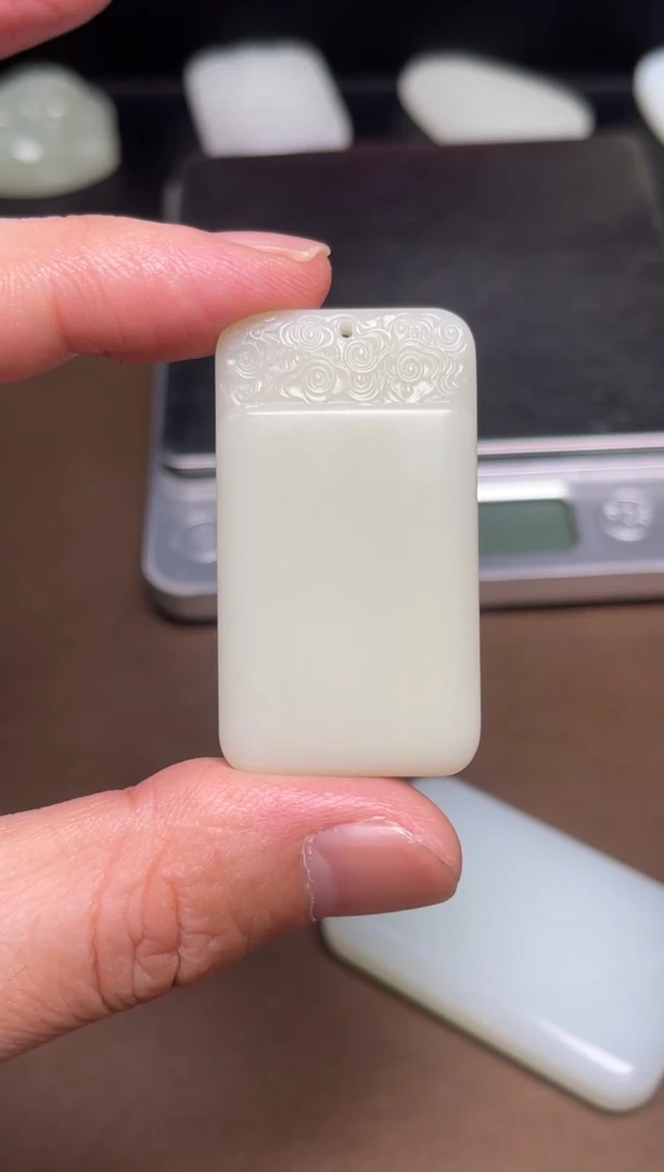 颈饰未镶嵌和田玉35 通