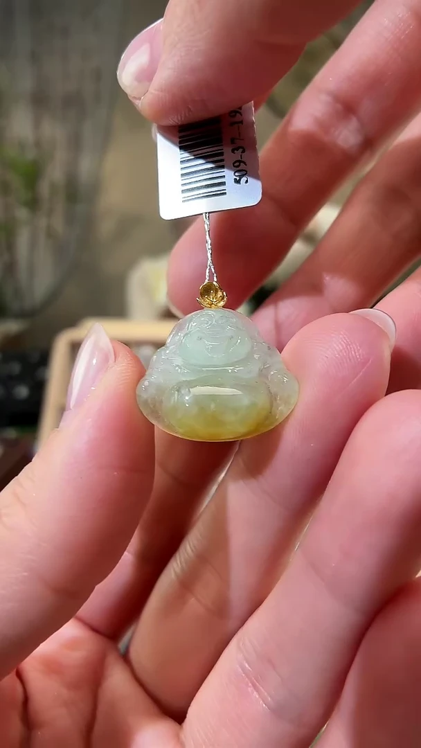 颈饰18K金镶嵌翡翠佛公