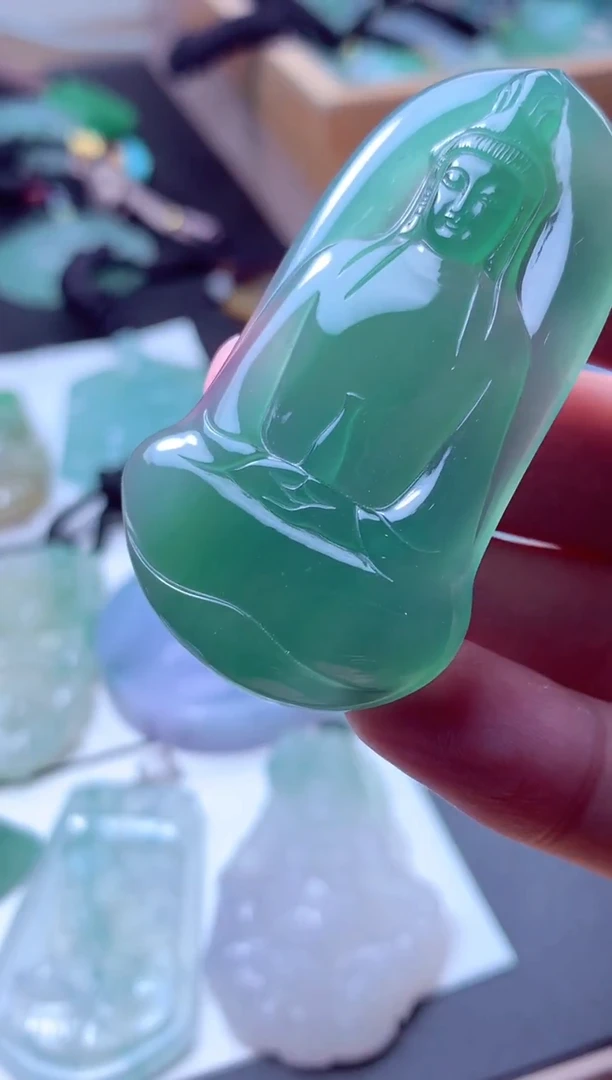 颈饰未镶嵌翡翠天然A货翡翠