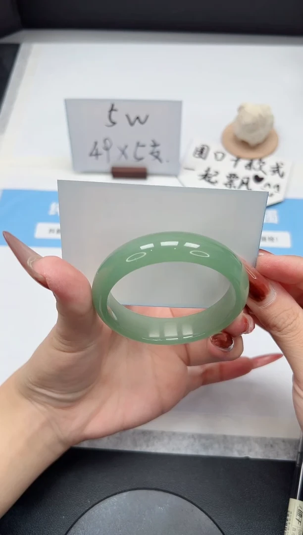 【闪购商品】石英质玉手镯未镶嵌218/54.7东陵