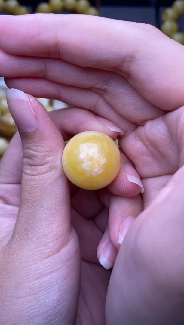 未镶嵌琥珀裸石 大小姐珠宝严选94