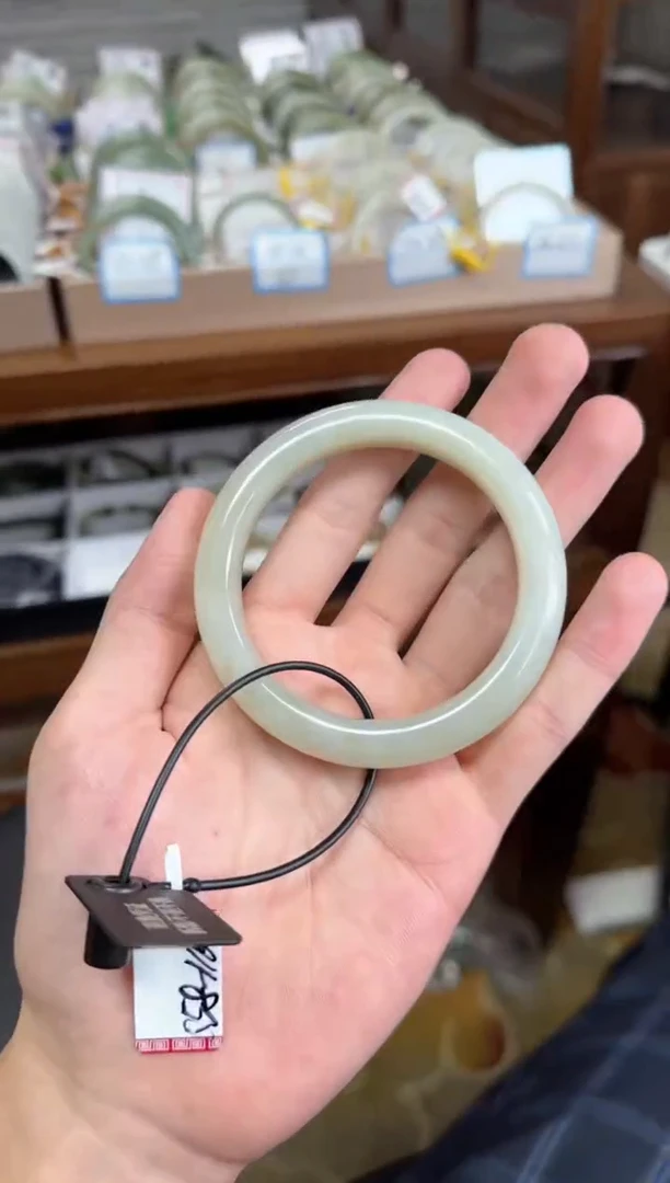 未镶嵌手镯和田玉58