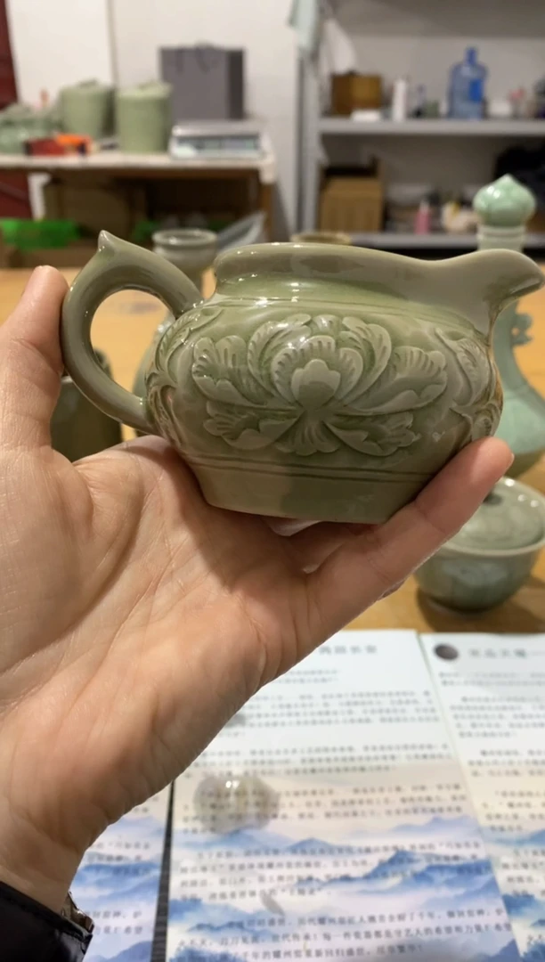 【闪购商品】011813 大师手工刻花公道杯微瑕