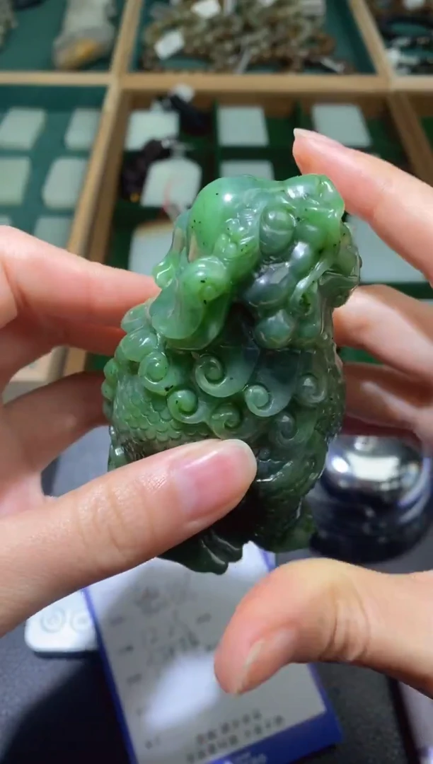 定制和田玉碧玉貔貅摆件