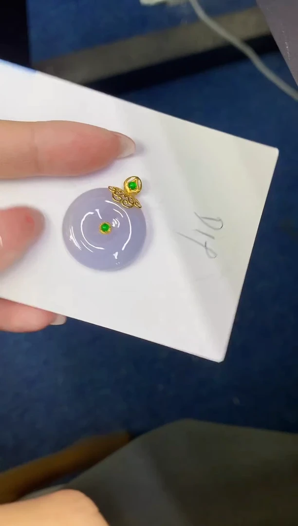 翡翠18K金镶嵌颈饰000000000