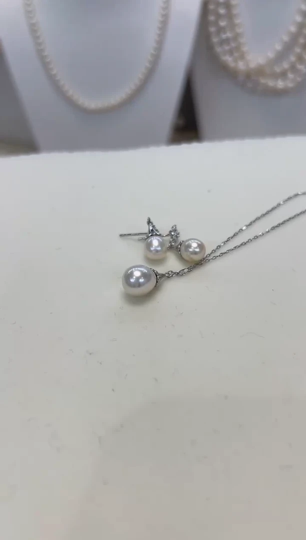【闪购商品】淡水珍珠套链银S925镶嵌耳饰加吊坠