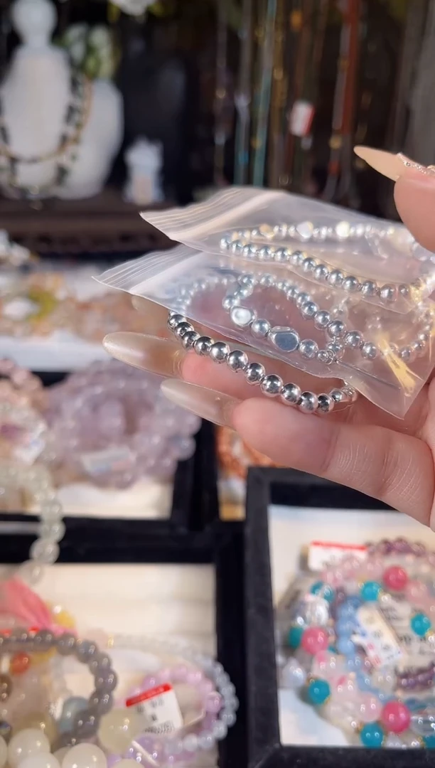 【闪购商品】淡水珍珠手绳银S925镶嵌多样性发货其一