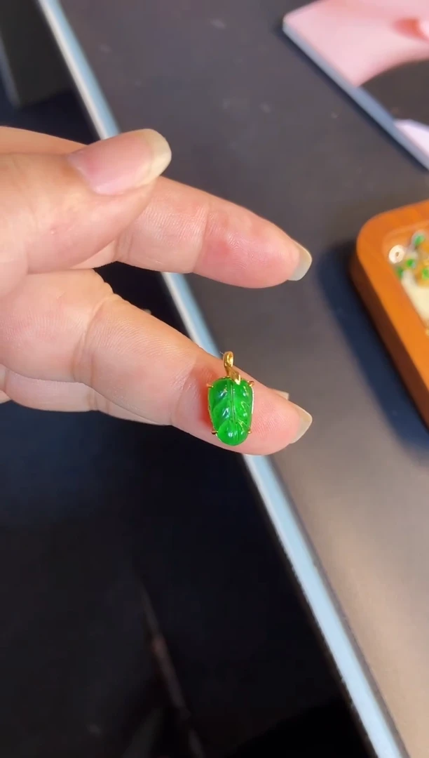 吊坠(不含链)银S925镶嵌翡翠1