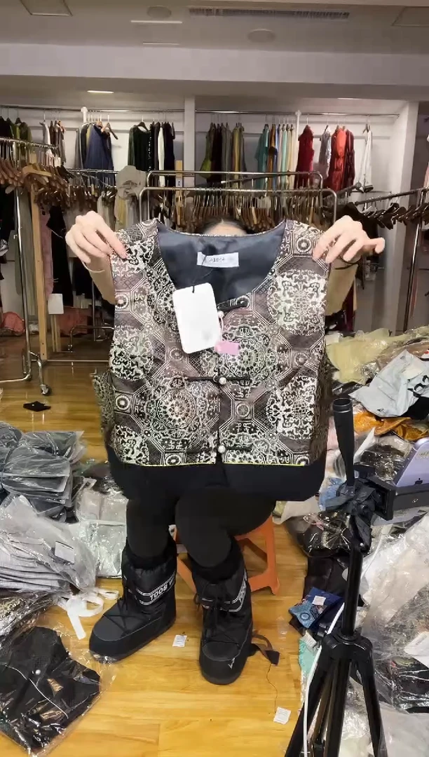 马甲       XL码      115-125斤