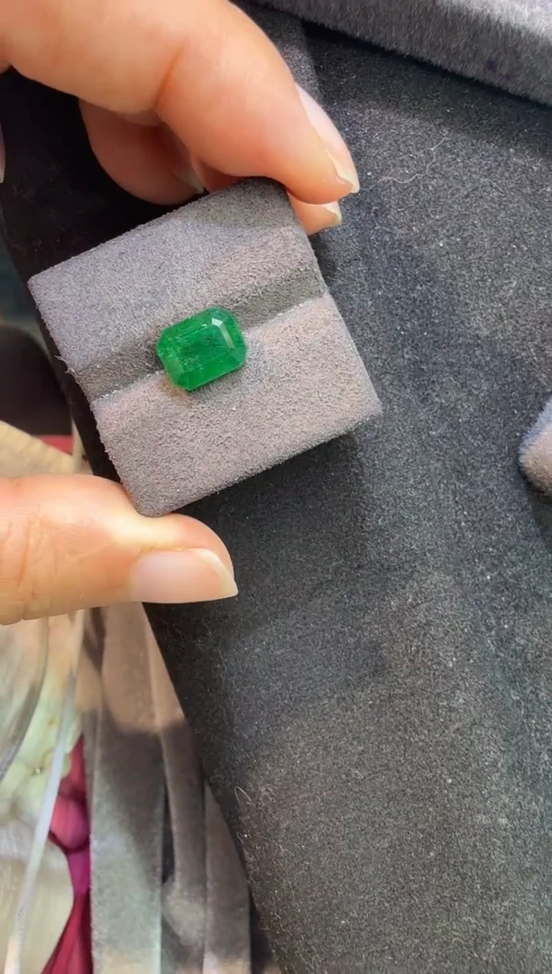 未镶嵌定制定制祖母绿天然4.08克拉沃顿绿吉尔德