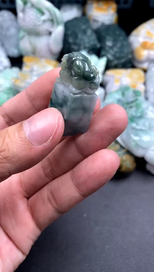吊坠(不含链)未镶嵌翡翠1