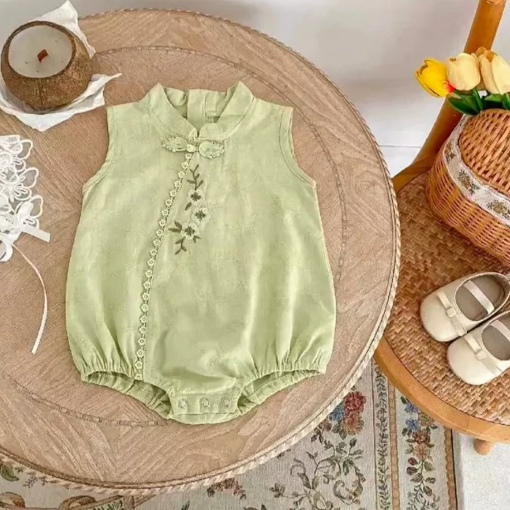 婴儿夏装薄款新款女宝宝立领中国风绣花无袖包屁连身衣爬服