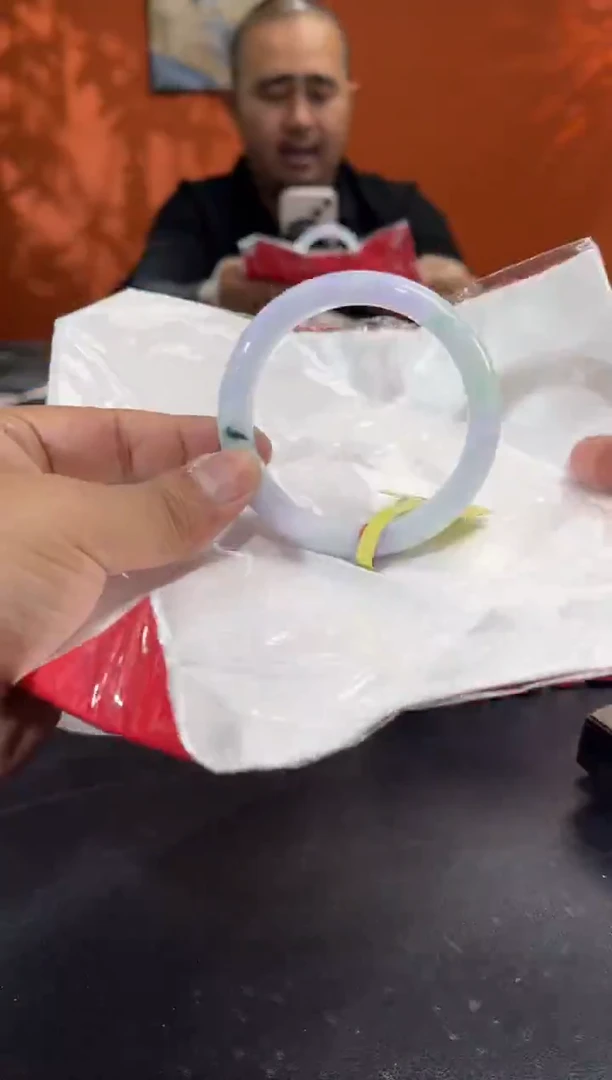 未镶嵌手镯翡翠10