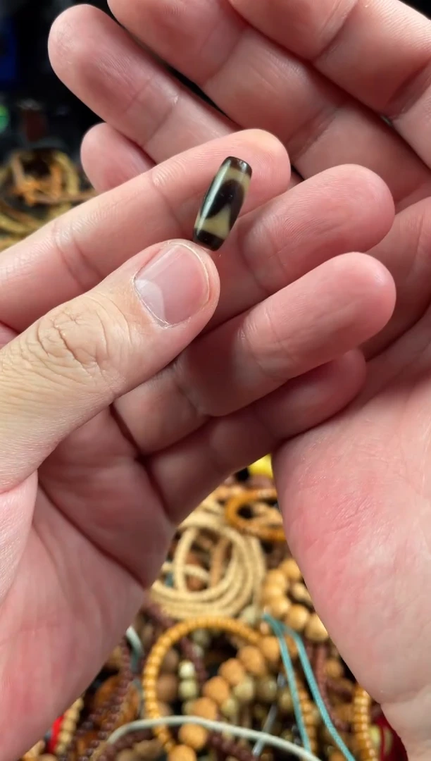 未镶嵌.玛瑙/玉髓王胖子文玩工作室虎牙8.5左右随机发