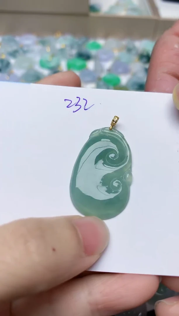 【闪购商品】翡翠颈饰18K金镶嵌天然翡翠A货    232