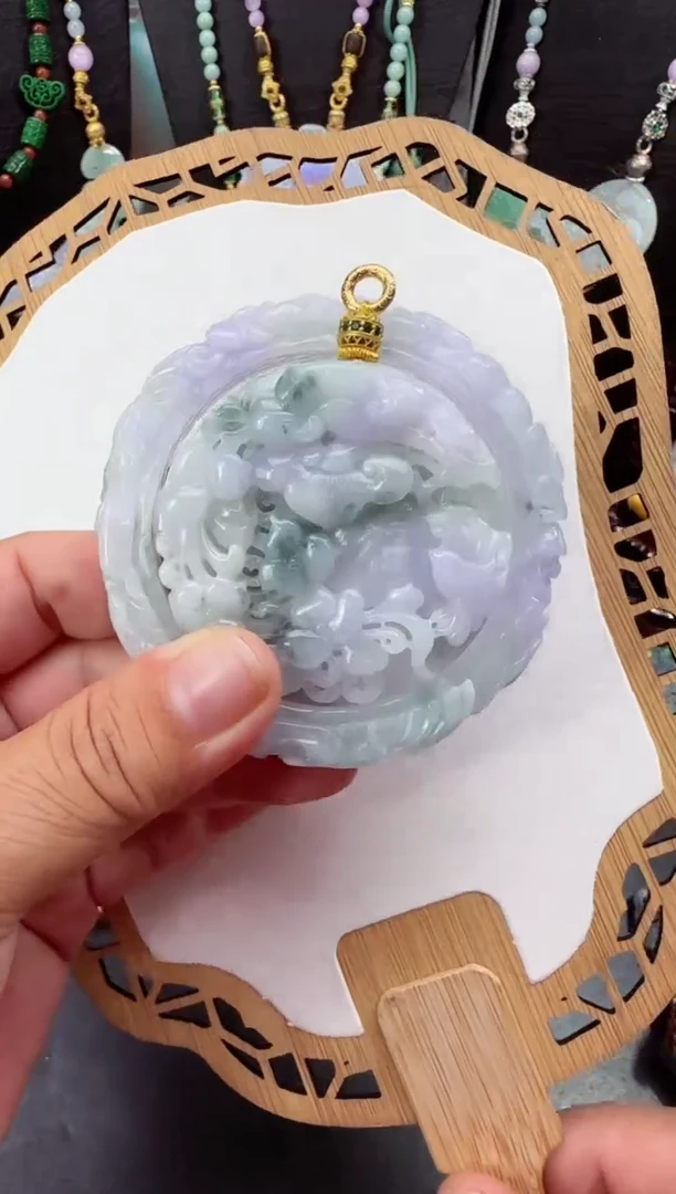 颈饰未镶嵌翡翠手镯5756