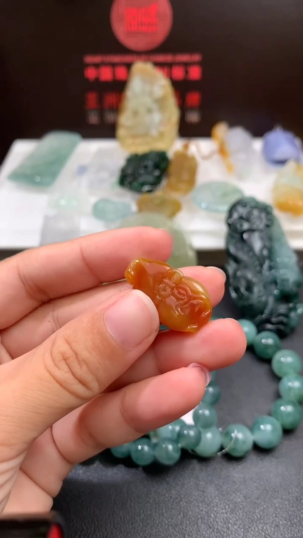 定制翡翠未镶嵌