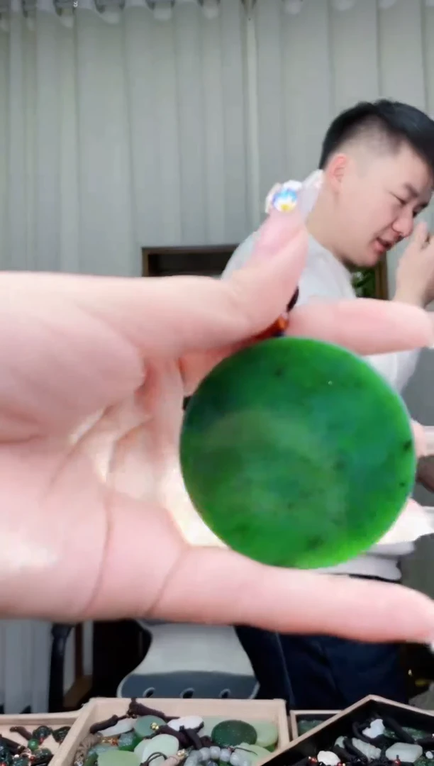 【闪购商品】和田玉挂件未镶嵌拍一发一，多样性发货！