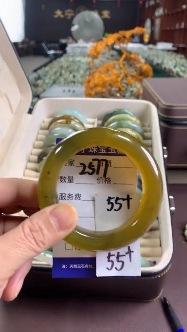 未镶嵌蛇纹石玉手镯2577