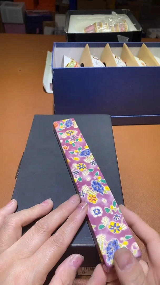 瓷片碗碟好物一件不留@@1