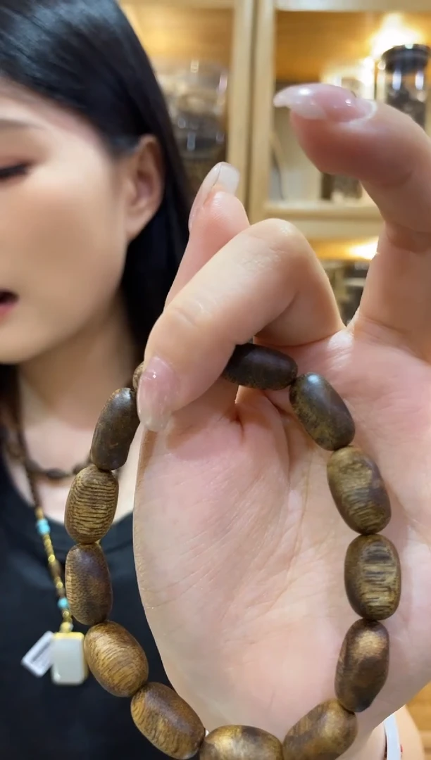 沉香手串F47（多样性发一件）黑