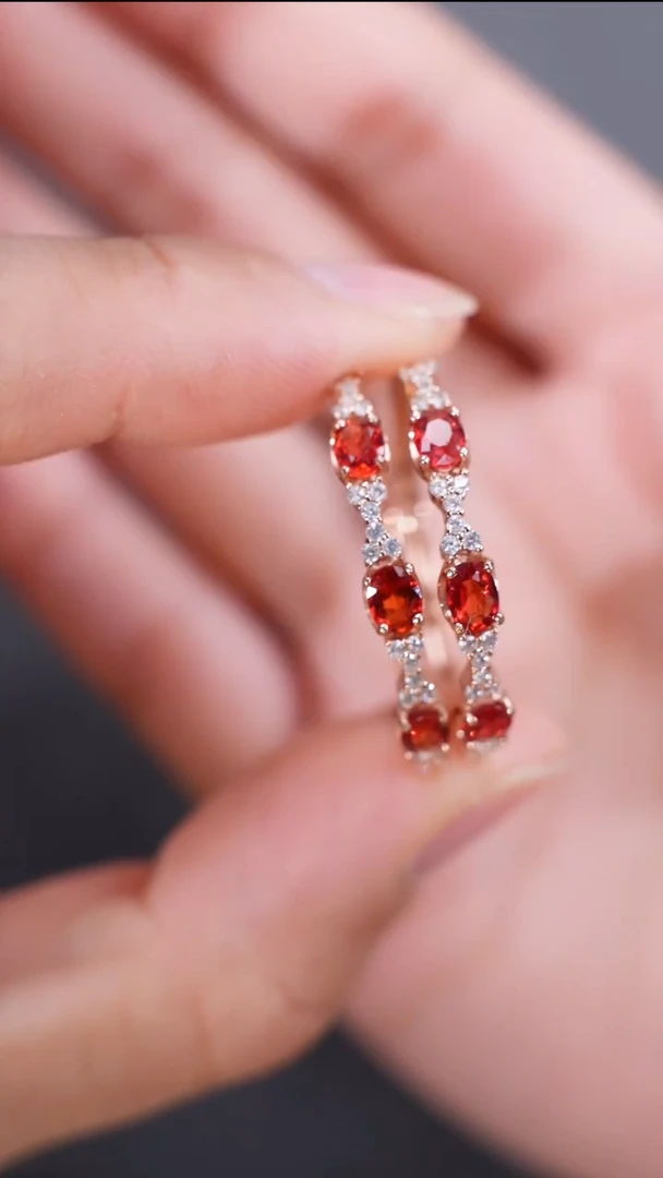 彩色蓝宝石耳饰银S925镶嵌耳饰