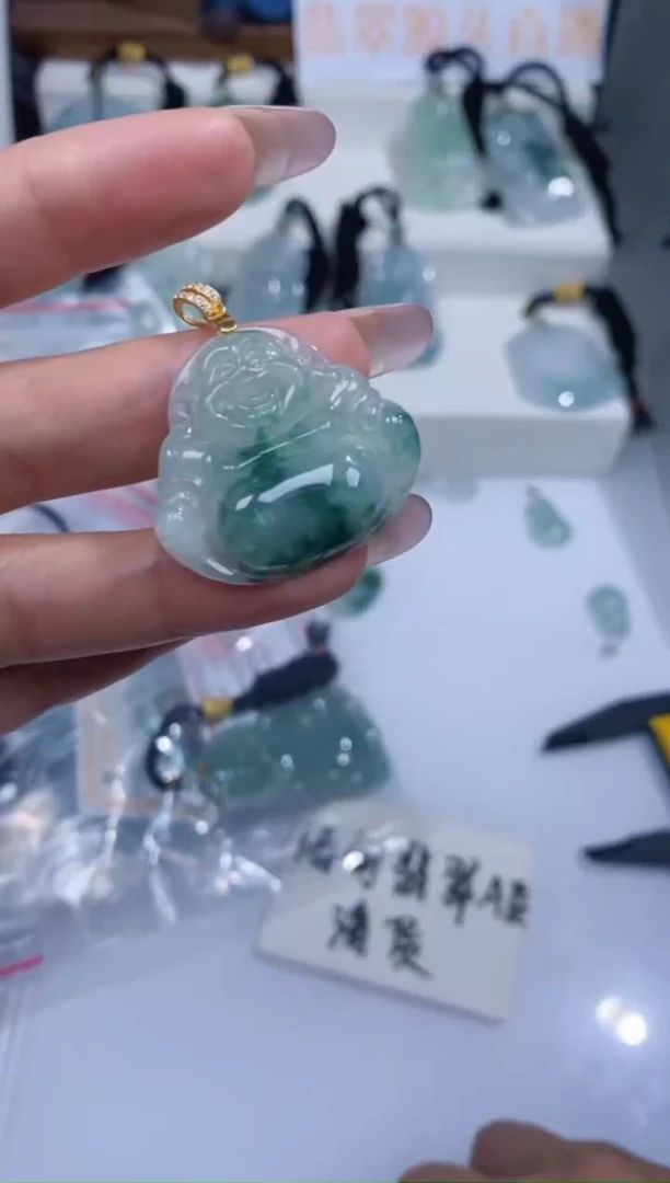 颈饰银S925镶嵌翡翠吊坠