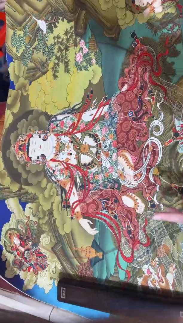 卷轴画龙妹的唐卡tk16