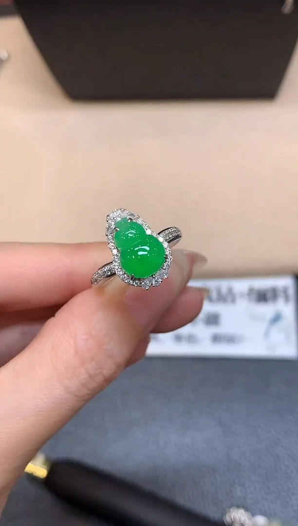 18K金镶嵌戒指翡翠4【无服务费两用款