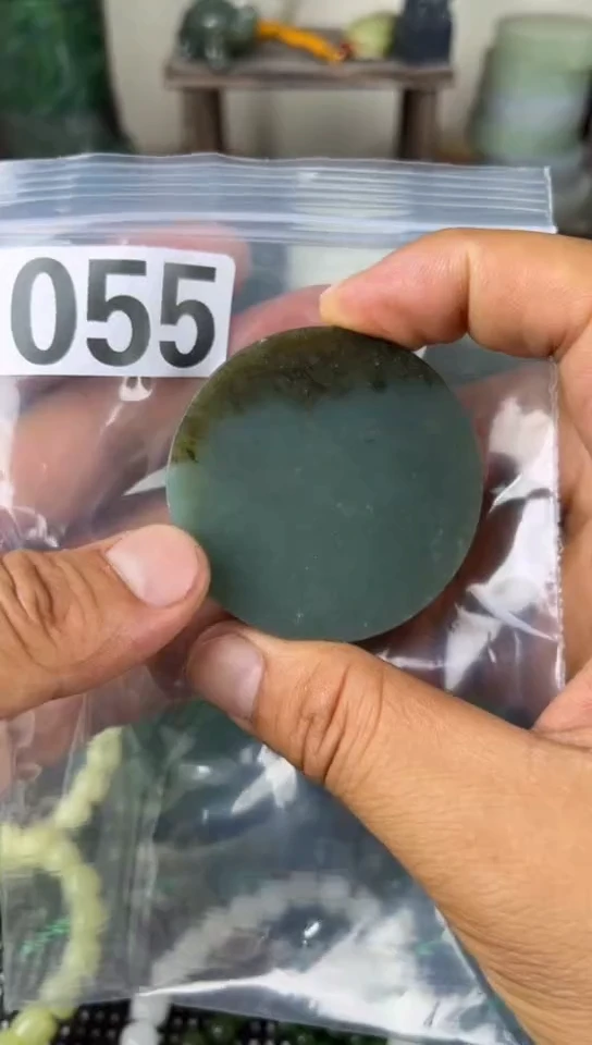 和田玉未镶嵌珠宝半成品镯芯