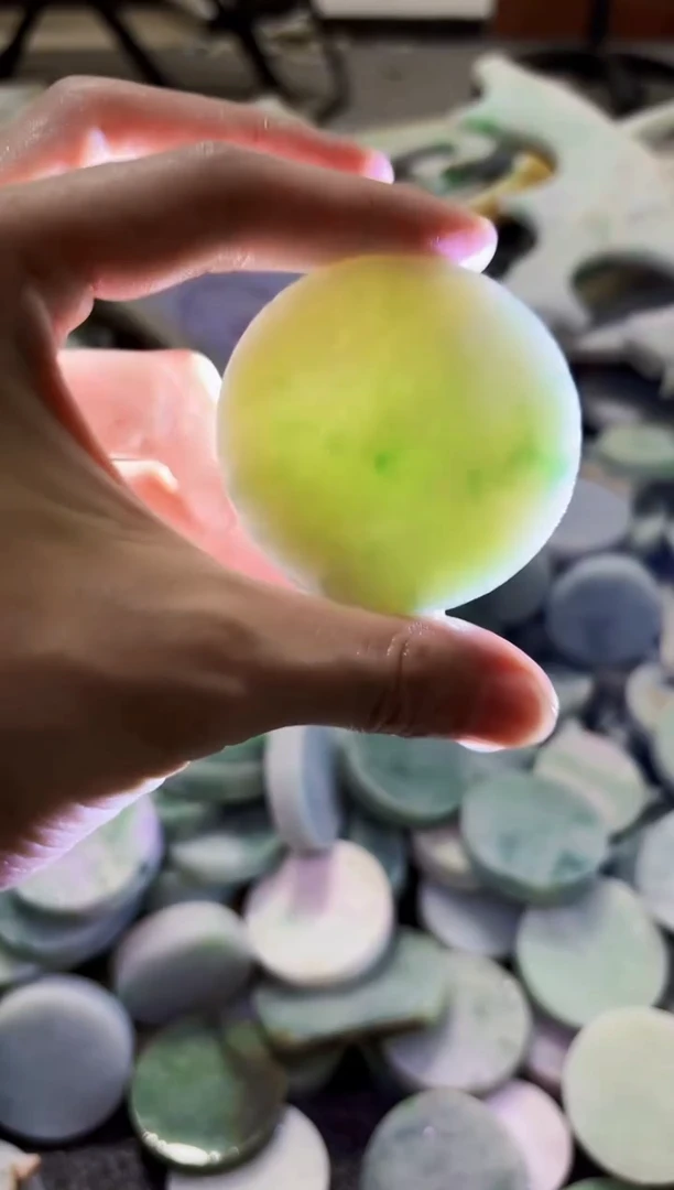 【闪购商品】翡翠颈饰未镶嵌A货吴玉316