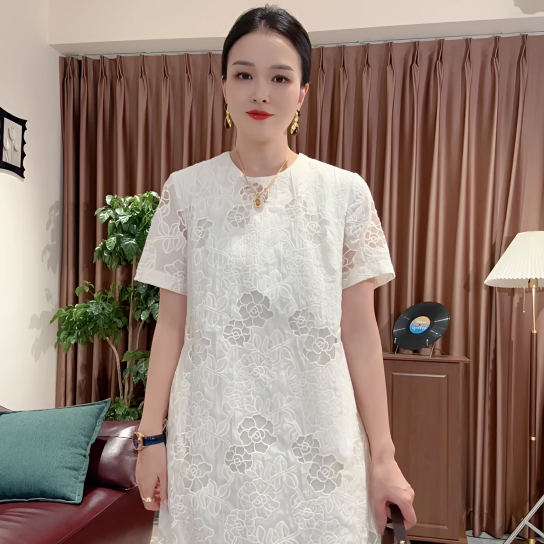 山茶花时尚法式夏季刺绣花连衣裙