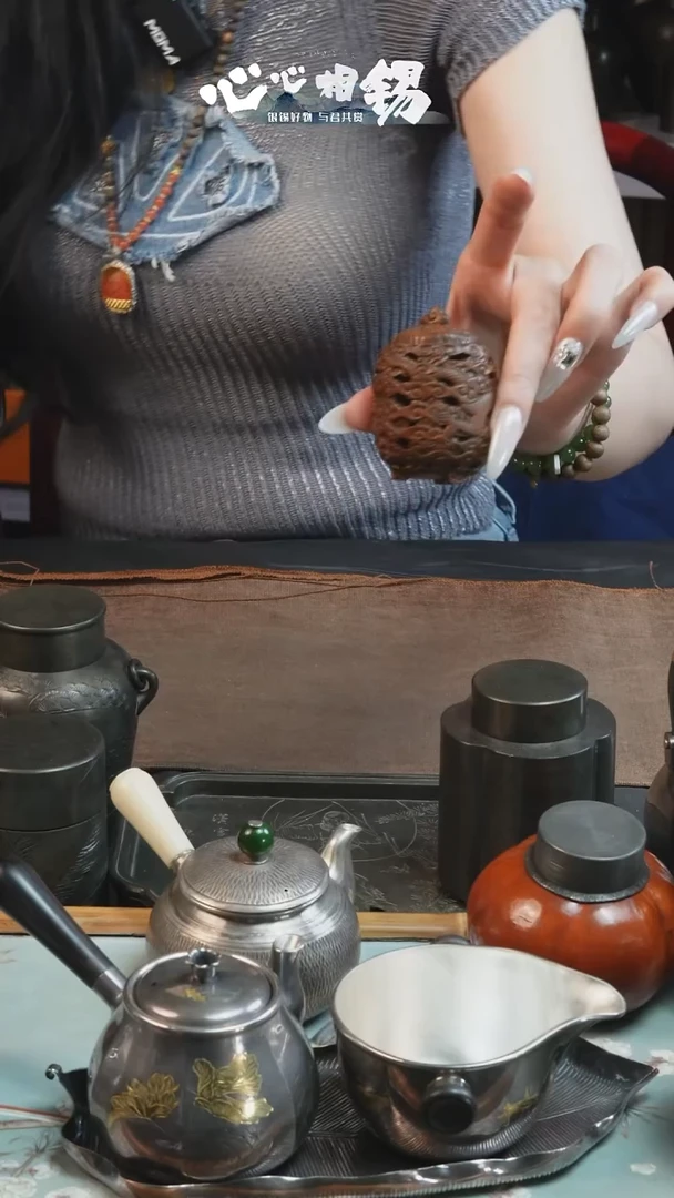 瓷片心心相锡/心心相锡