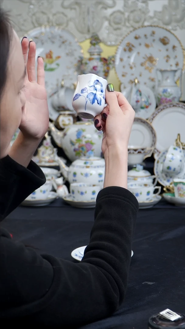 骨瓷婷婷中古器物如图所示86