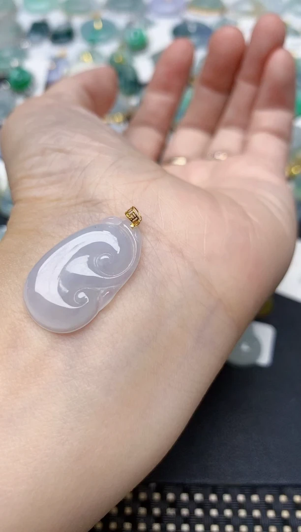 颈饰18K金镶嵌翡翠天然缅甸A货翡翠