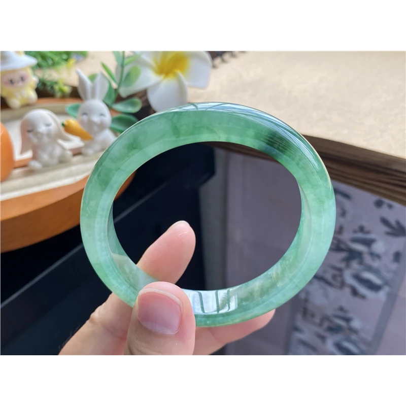 天然翡翠8.19批次高货冰翠绿飘花6989号57.9-12.5-8.天然翡翠手镯