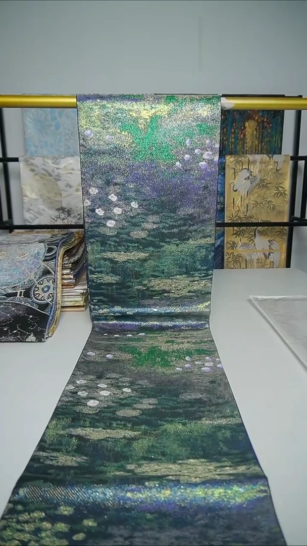 织绣西镇织55睡莲。