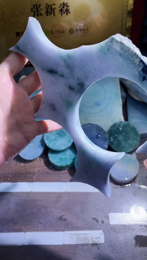 翡翠挂件未镶嵌小梦68