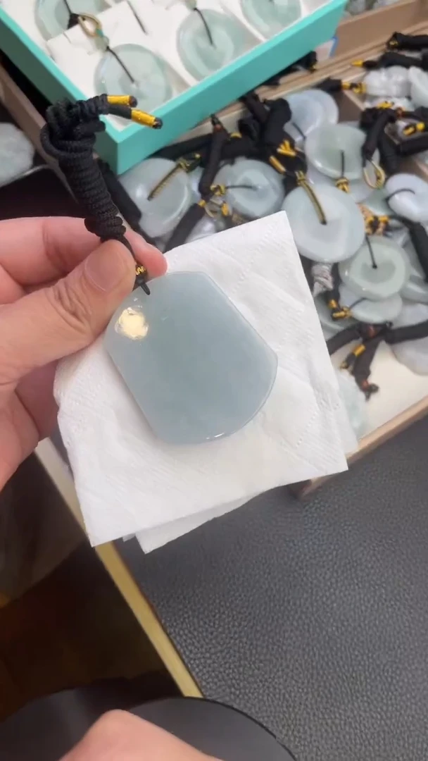 颈饰未镶嵌翡翠天然缅甸翡翠A货51
