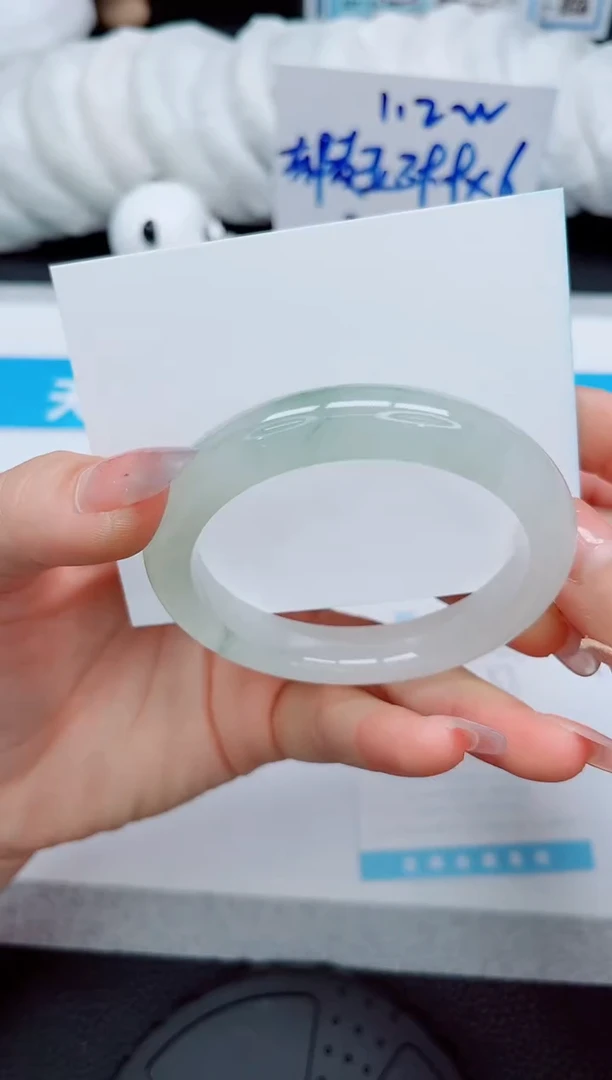 石英质玉手镯未镶嵌86-57