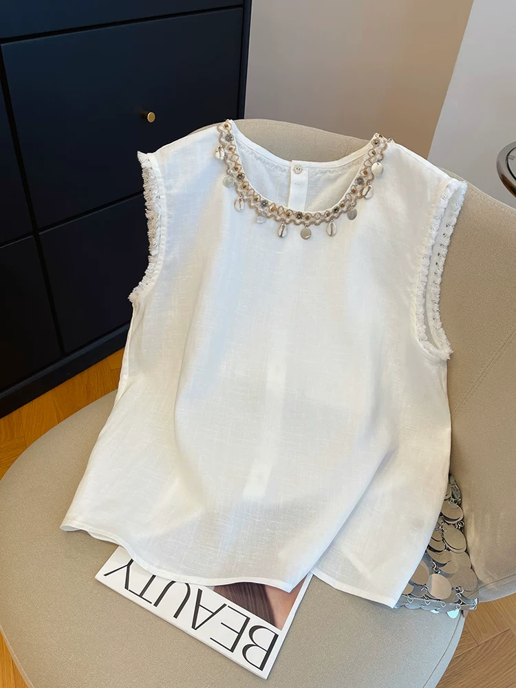 白色贝壳钉珠法式气质流苏无袖女上衣适合夏季度假