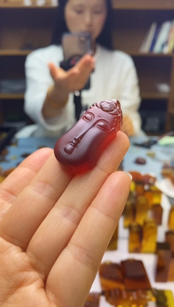 琥珀颈饰未镶嵌SN85-28（有福气·佛脸）