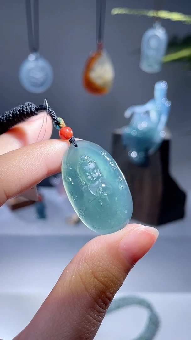 颈饰未镶嵌翡翠宝宝佛