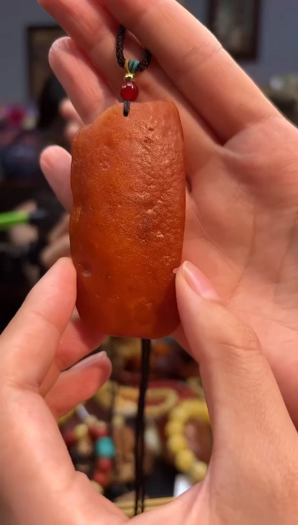 琥珀颈饰未镶嵌吊坠