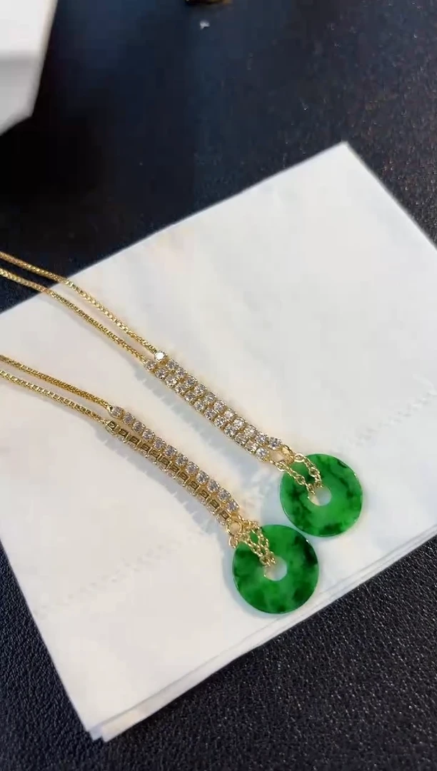 【闪购商品】翡翠手链未镶嵌缅料A货/多样性发货/一件