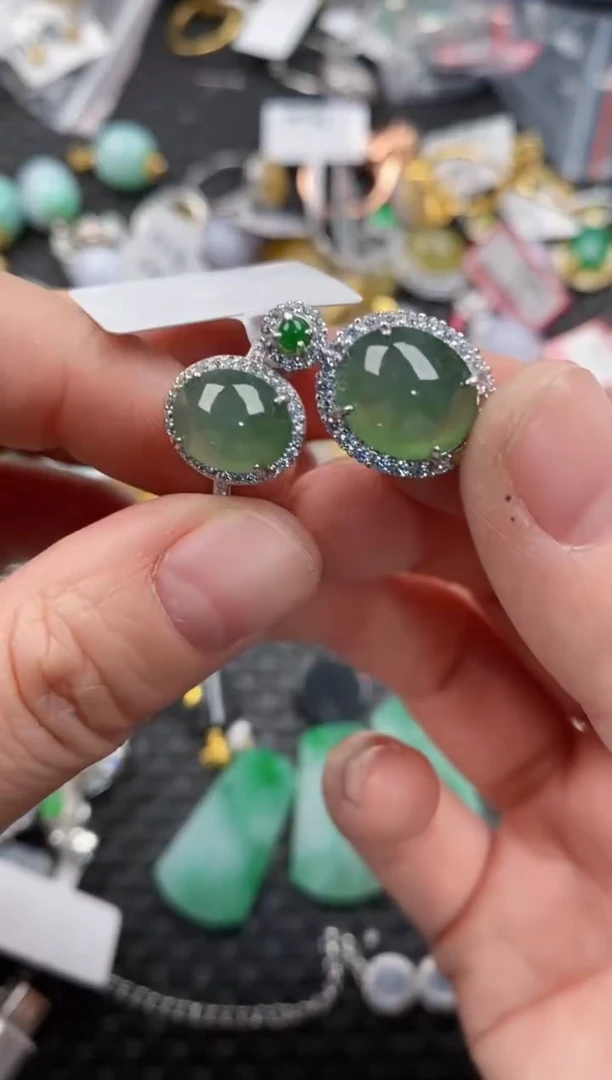 银S925镶嵌戒指翡翠333              9